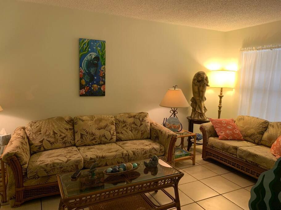 Ferienwohnung Professor Rousseau'S Manatee Bay Crystal River Exterior foto